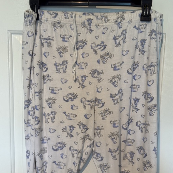 Women’s Carole Hochman New York Blue White Cat Print Pajama Set long sleeve Sz L - Picture 6 of 7